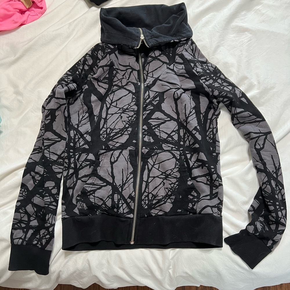 H&M sweater